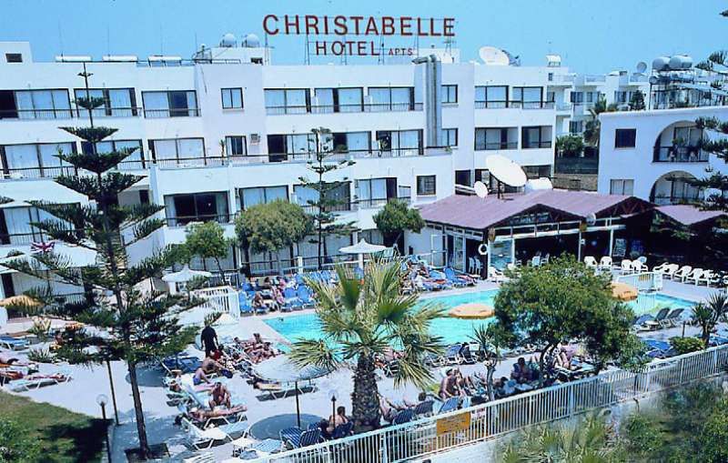 Christabelle Hotel Apartments ไอยานาปา ภายนอก รูปภาพ